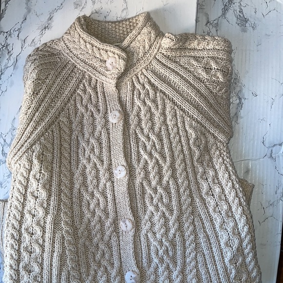 ARAN MÕR IRELAND 100% MERINO WOOL SWEATER WOMENS SIZE MEDIUM IN GREAT CO… - Picture 5 of 12